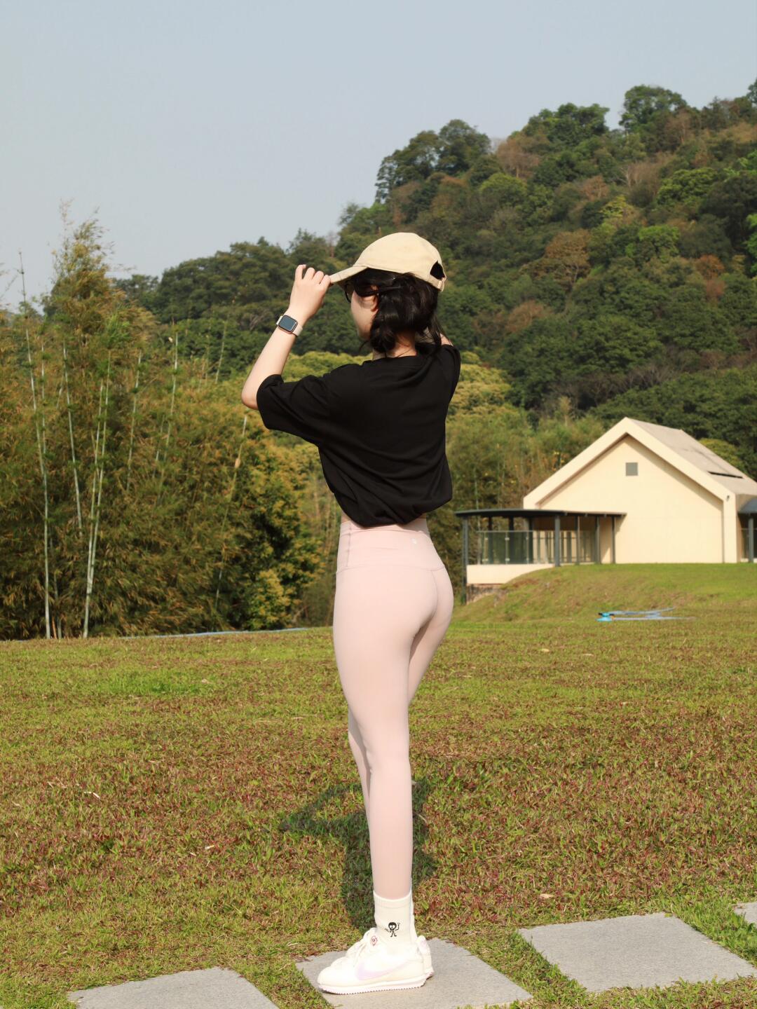 图片[2]-喜欢瑜伽的阳光快乐女孩【135P】04042-盲兔兔