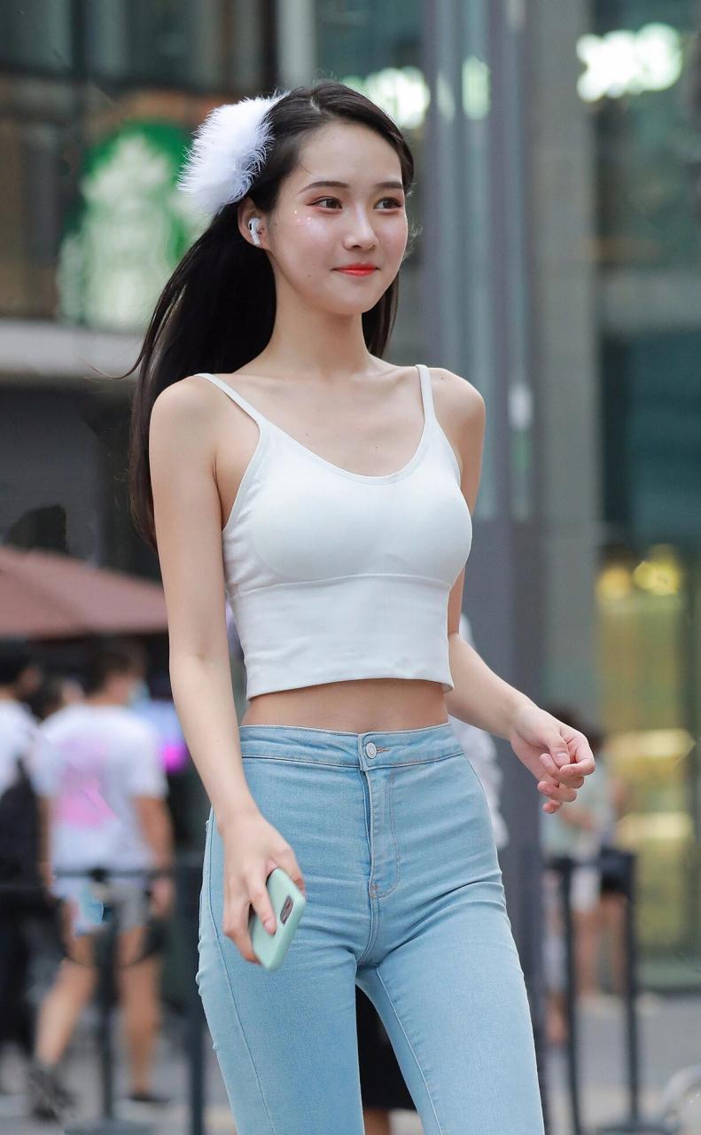 图片[1]-非常漂亮的牛仔裤女孩 J2144 98P1V-1.92GB-盲兔兔