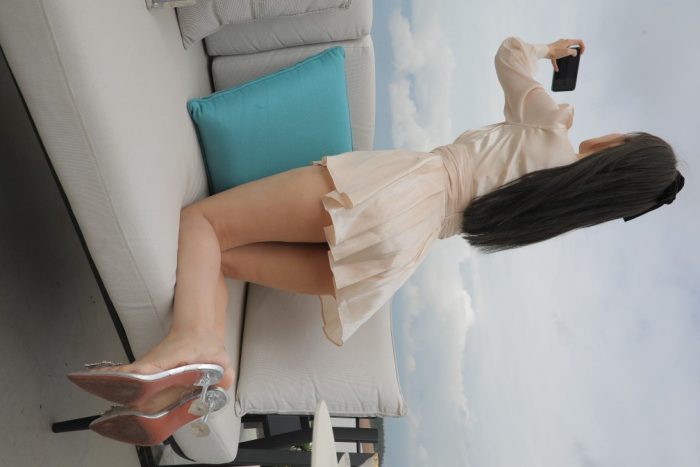 戴黑色蝴蝶结的长发女孩【369P】00027-盲兔兔