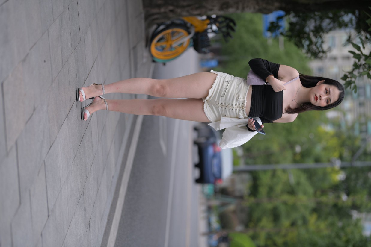 图片[4]-长发飘飘的白色热裤美丽女孩【49P】00029-盲兔兔