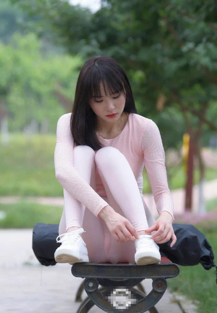 图片[4]-粉粉的瑜伽裤女孩太可爱了 J2090 854P1V-30.4GB-盲兔兔