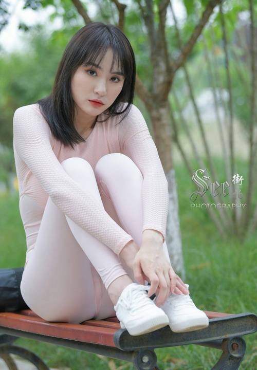 图片[2]-粉粉的瑜伽裤女孩太可爱了 J2090 854P1V-30.4GB-盲兔兔