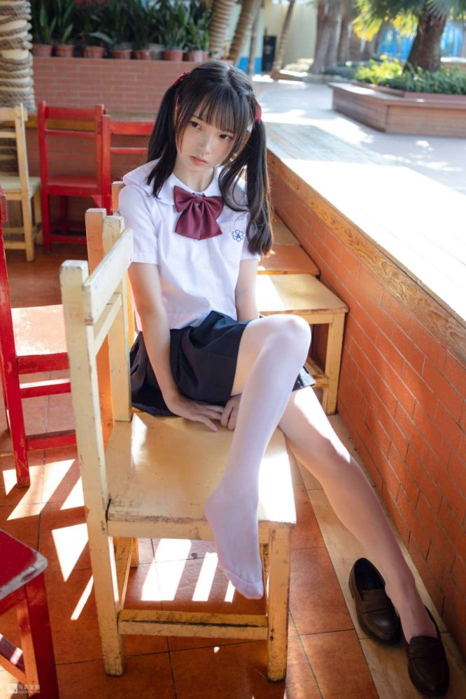 眼神好清澈的双马尾白丝女孩【75P】20019-盲兔兔